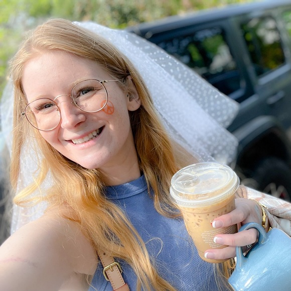 Meet your Posher, Erika - Picture 7 of 9